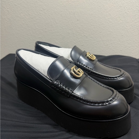 Gucci GG Platform Loafers - Picture 4 of 10